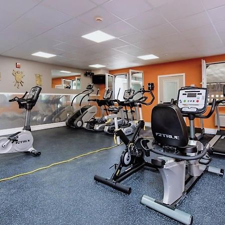 2Br Suite At The Grand Castle Pool Gym & Parking Grandville Εξωτερικό φωτογραφία