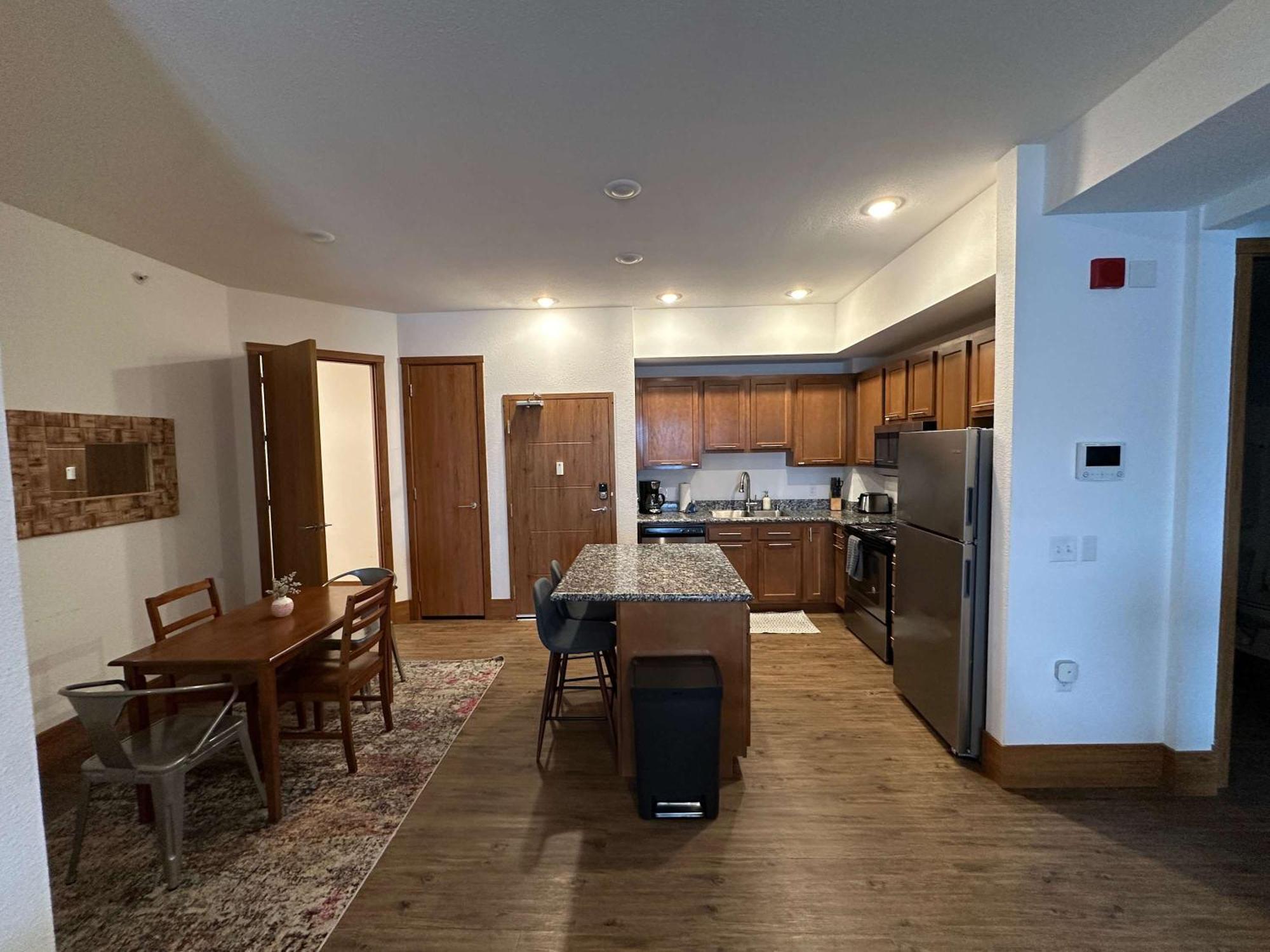 2Br Suite At The Grand Castle Pool Gym & Parking Grandville Εξωτερικό φωτογραφία
